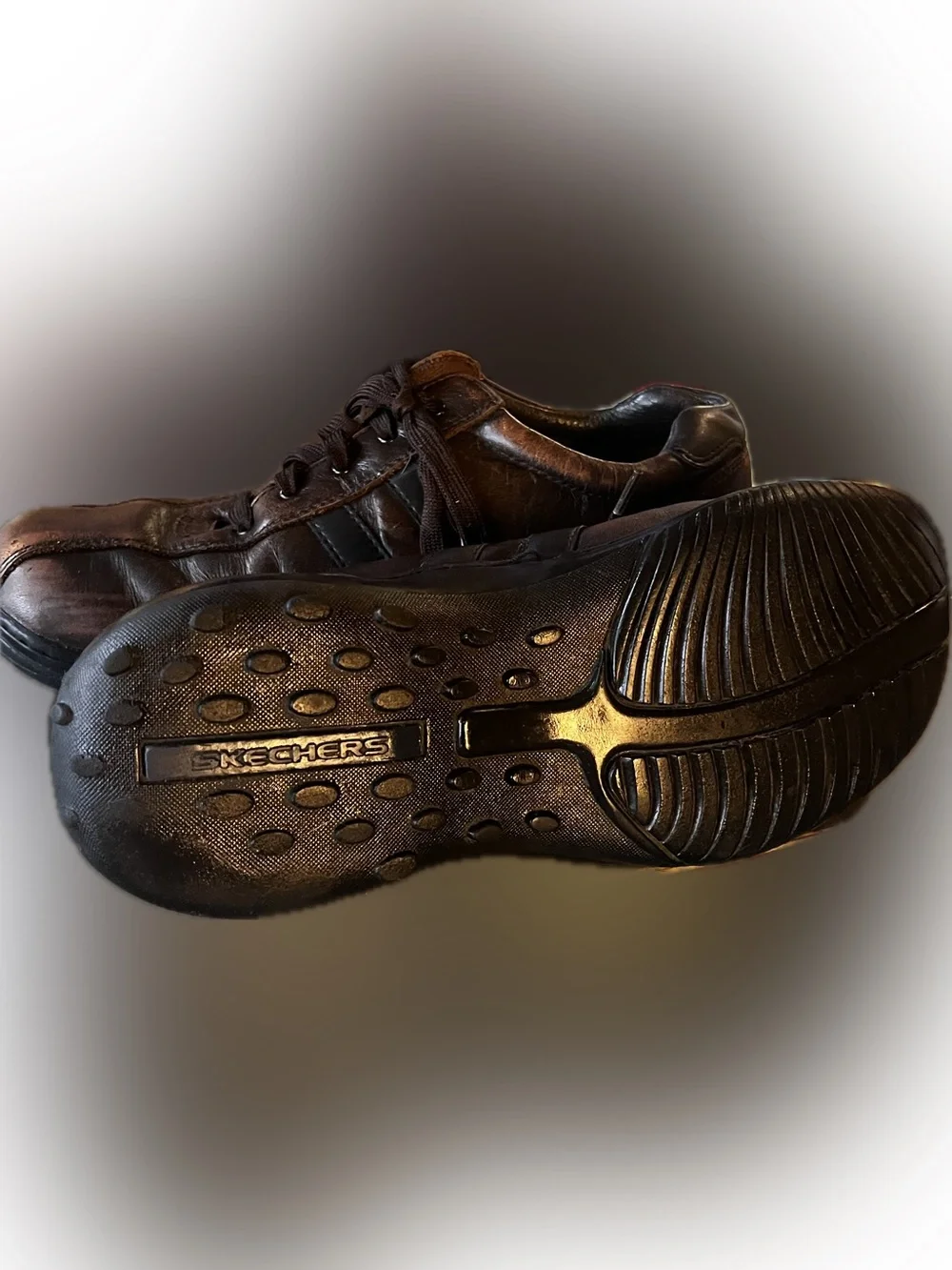 Skechers Brown Leather Lace-Up Oxford with Dark Contrast Stripes